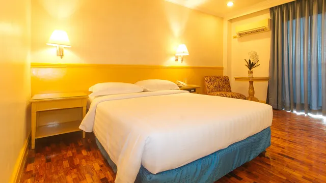 Aloha Hotel Roxas Boulevard Manila