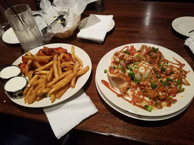 Roger Browns Restaurant and Sports Bar