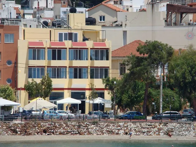 Maravellia Art Hotel