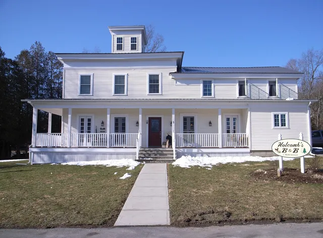 Holcomb's Bed and Breakfast