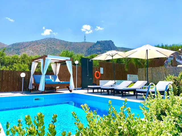 Villa Izabela Apartments with Private Pools
