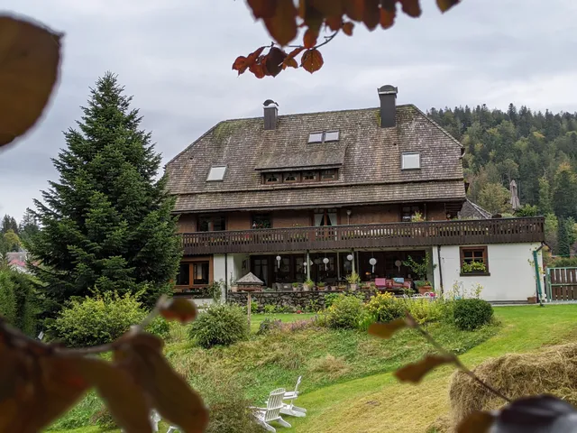 Hollhouse Bed & Breakfast