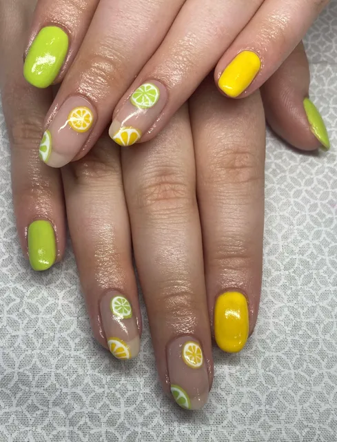 Shameless Sets Nail Salon