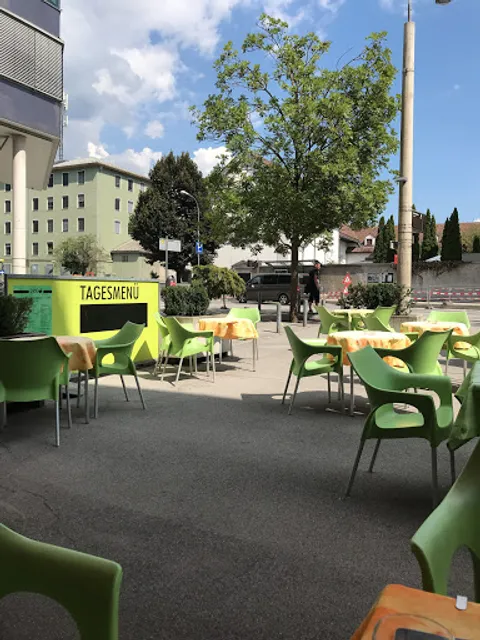 NOI Original-Thaiküche