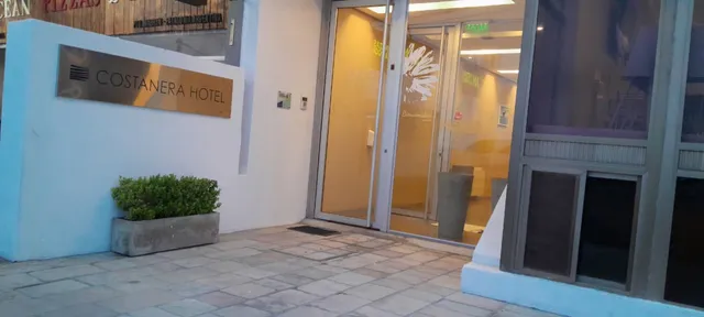 Costanera Hotel
