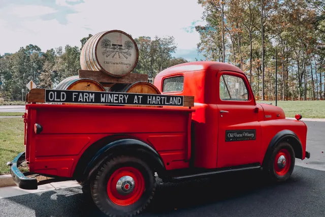 Old Farm Winery at Hartland