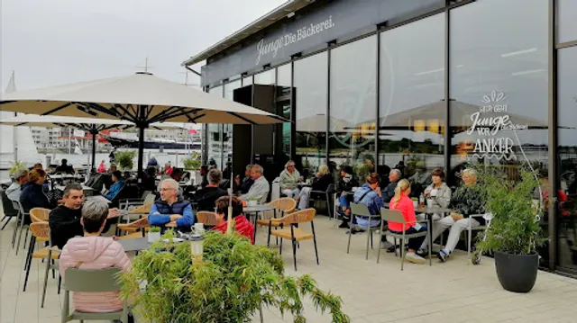 Junge Die Bäckerei.