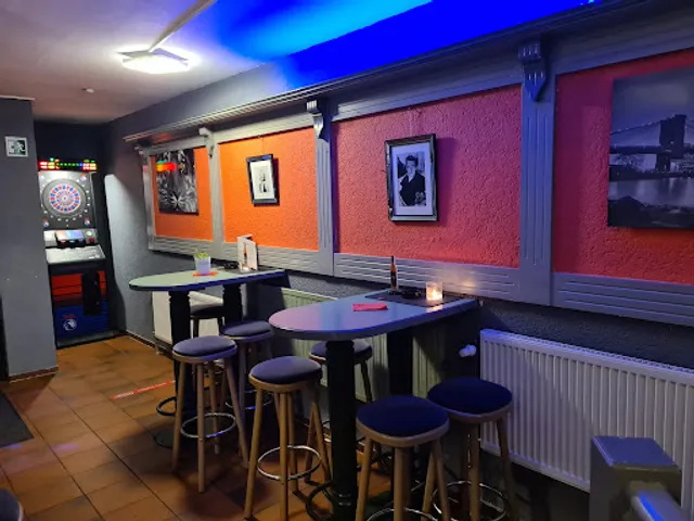 Marina's Bar Ehemalige La Petite