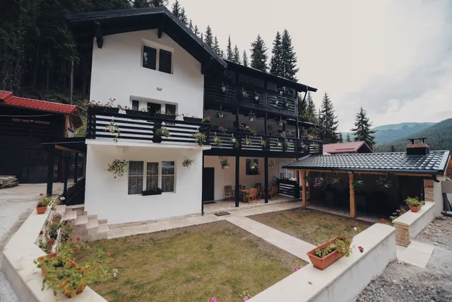 Cabana Padina Lodge din Padina Peștera