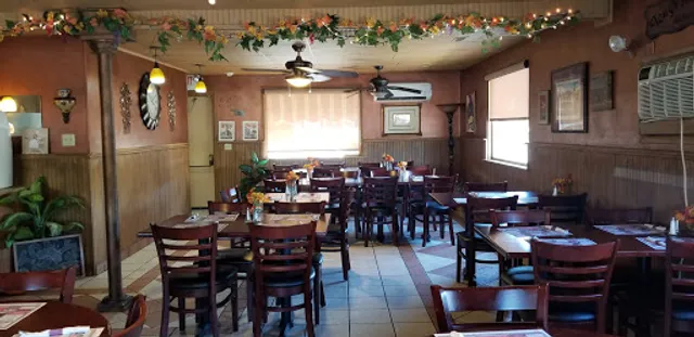 Tony's Family Ristorante And Pizzeria