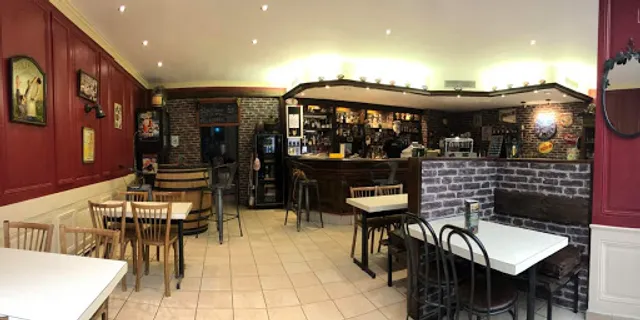 Les Trois C, Bar Du Raisin