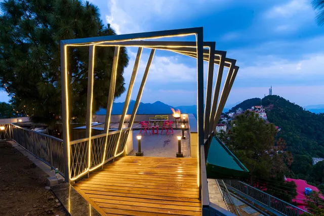 Serene By Sunkissed Villa, 7-Bedroom Luxury Villa in Kasauli with Live Music, Valley View & Gourmet Dining