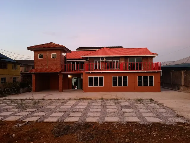 Kenyalang Urban Lodge / homestay