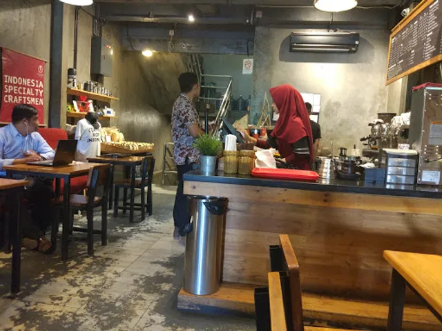 Anomali Coffee Kemang