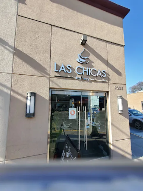 Las Chicas Bakery