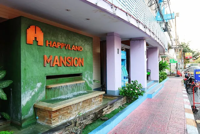 HappyLand Mansion