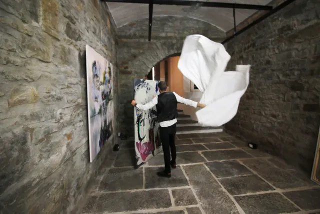 TIVARNELLA ART CONSULTING