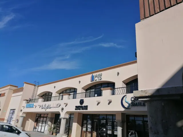 Plaza Paseo Los Arcos