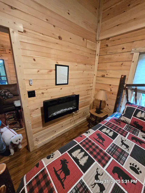 Three Dog Night Cabin