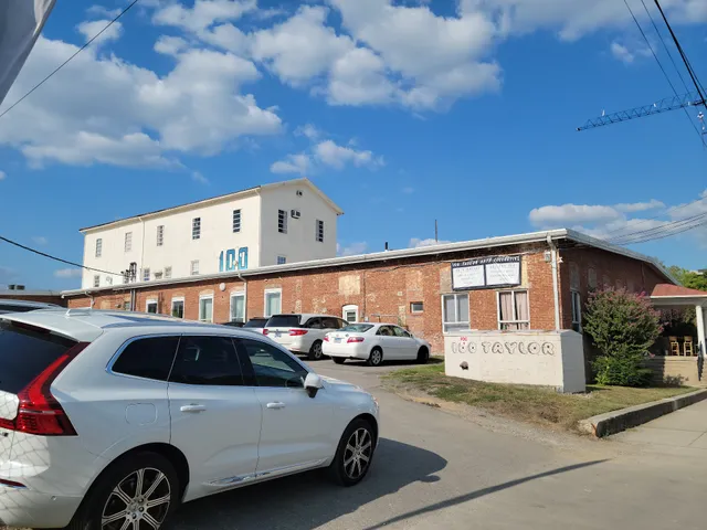 100 Taylor Arts Collective