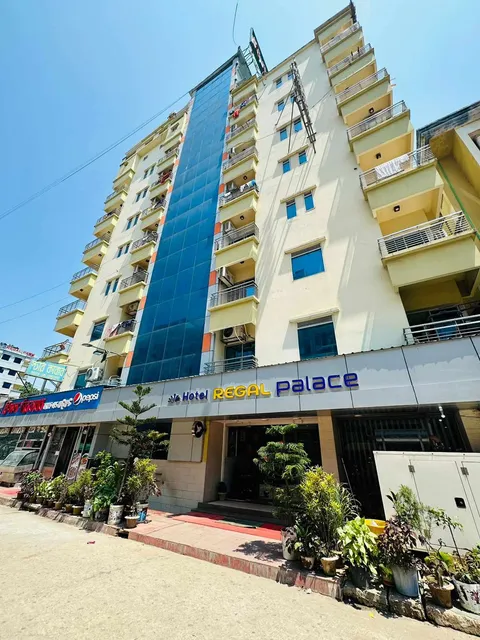 Hotel Regal Palace