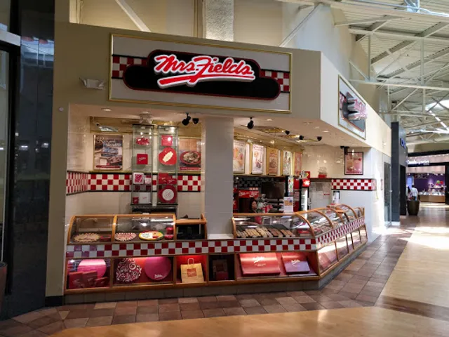 Mrs. Fields & TCBY GreatMall