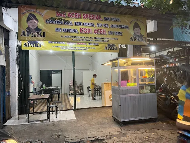 Mie Aceh dan Kopi Apaki