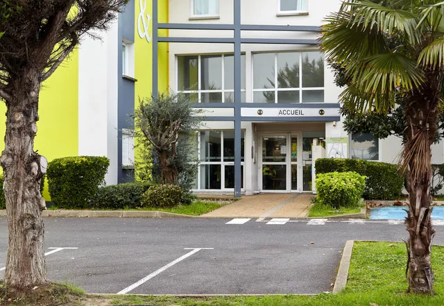 B&B HOTEL Evry Lisses 2