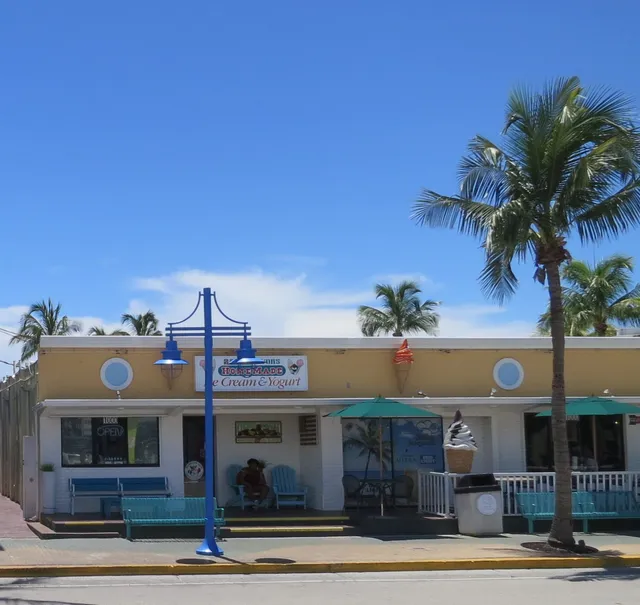 2000 Flavors Homemade Ice Cream