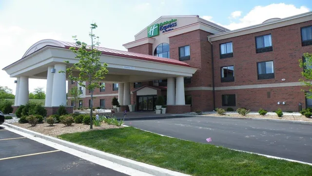 Holiday Inn Express & Suites Lansing-Dimondale by IHG