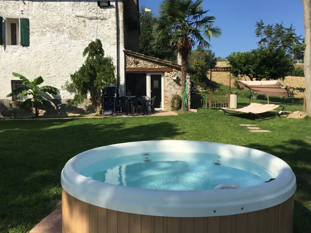 LeAmorine White House b&b