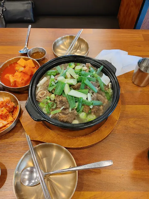 효성생오리구이식당