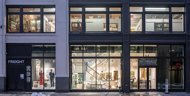 Showplace Fine Art & Estate Buyers