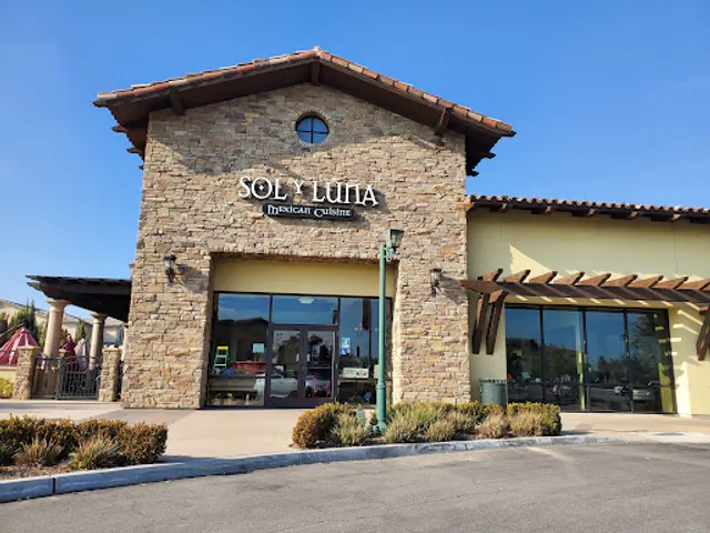 Sol Y Luna Mexican Cuisine