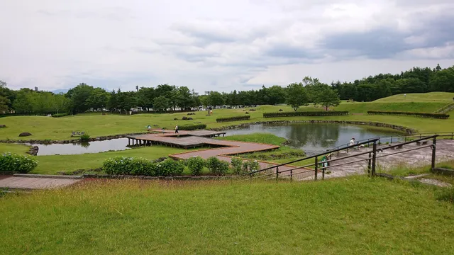 せせらぎ・桜の広場