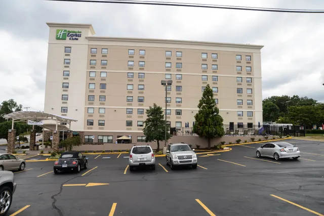 Holiday Inn Express & Suites Baltimore West - Catonsville by IHG