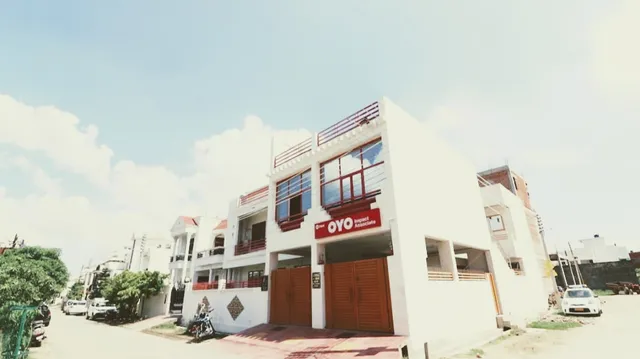 Hotel Impact - Hotel in Gomti Nagar