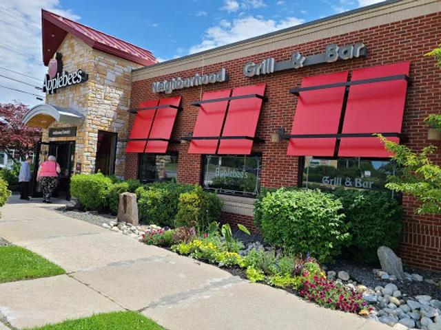 Applebee's Grill + Bar
