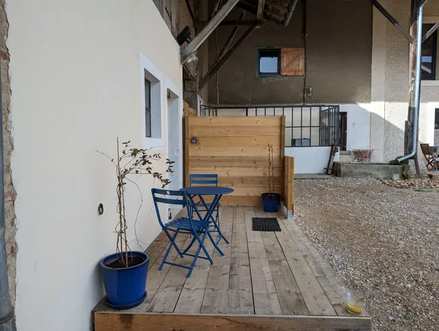 Logement - Studio indépendant à Pérouges