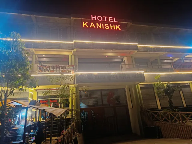 Hotel Kanishk