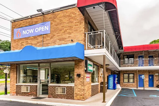 Motel 6 Elmsford, NY - White Plains