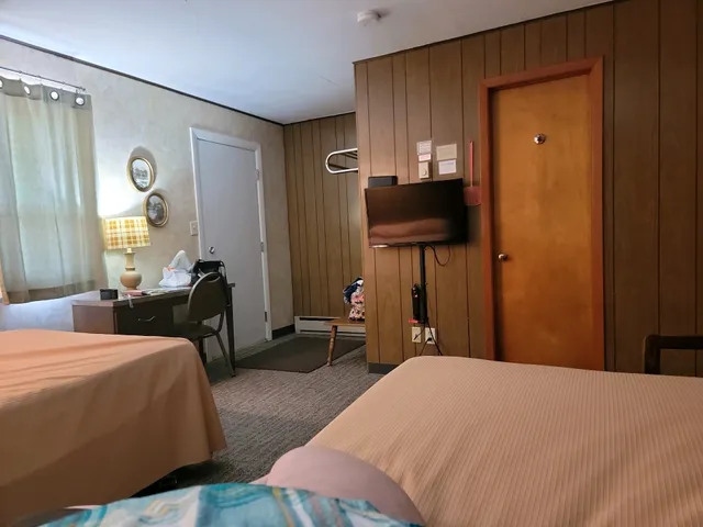 McClusky Motor Motel