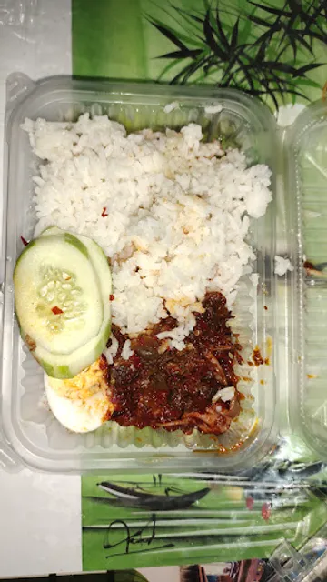 Marliza Nasi Lemak Berlauk Air Kelapa