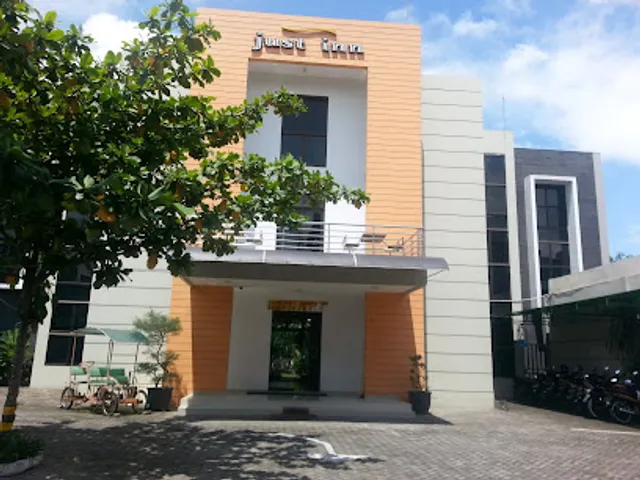 Just Inn Hotel
