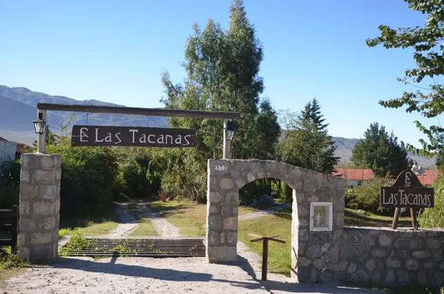 Hotel Estancia "Las Tacanas" (ex estancia Jesuitica)