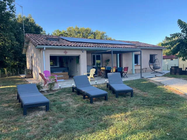 Gîte de Gabi 4* Jacuzzi animal bienvenu