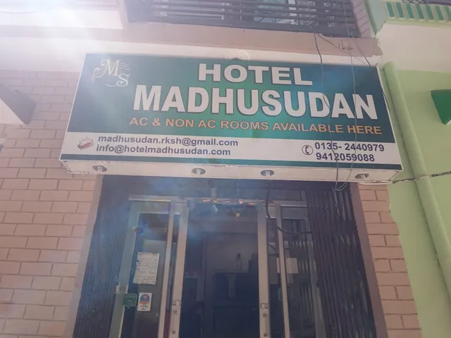Hotel Madhu Sudan