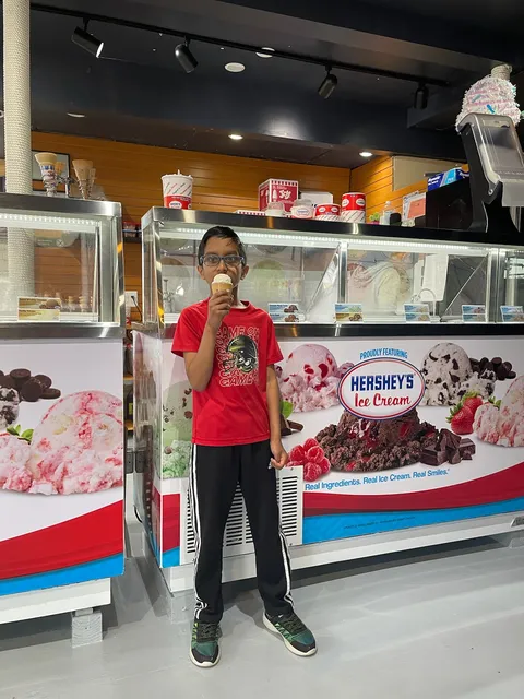 Sam’s Scoops Ice Cream