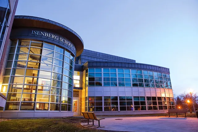 Isenberg School of Management, UMass Amherst