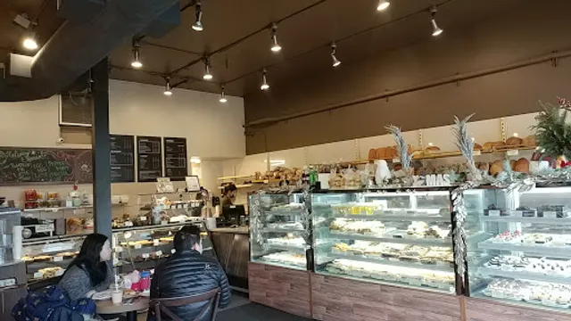 Breka Bakery & Cafe - Fraser